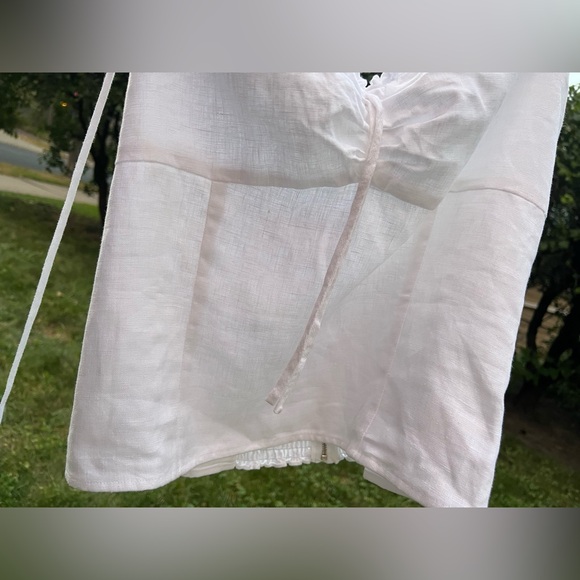 ⚪️🦢Novena Linen Top by Reformation in Ivory / White | Size 10 - Picture 6 of 17